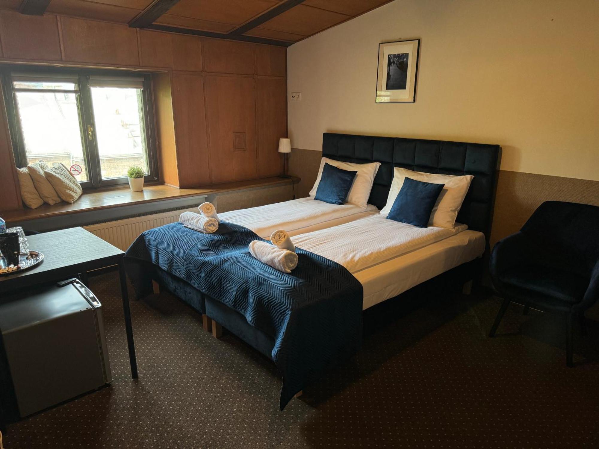 Iris Aparthotel Краков Экстерьер фото