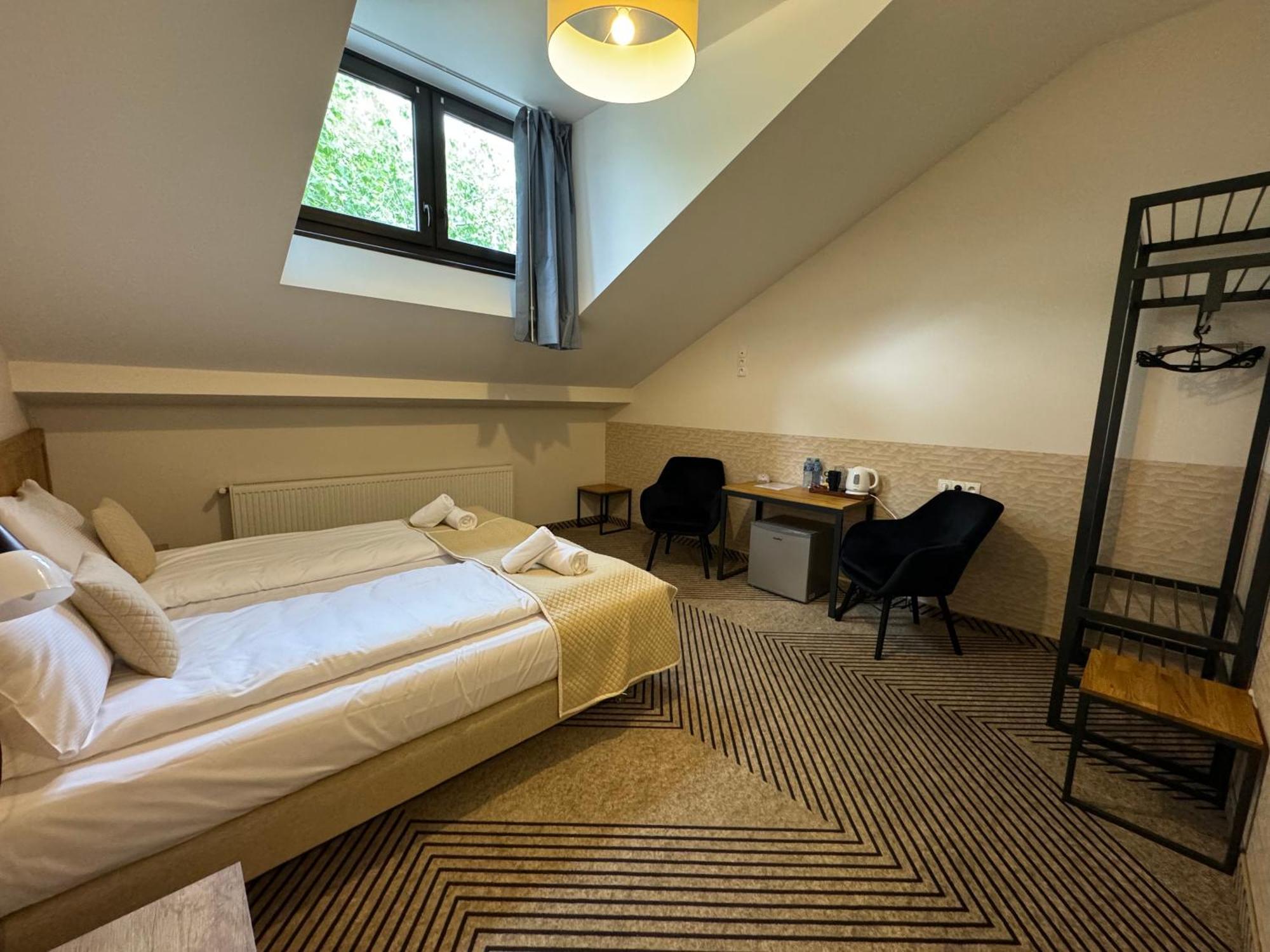 Iris Aparthotel Краков Экстерьер фото