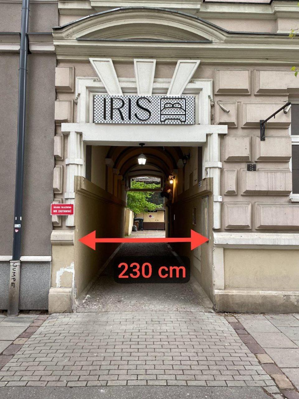 Iris Aparthotel Краков Экстерьер фото