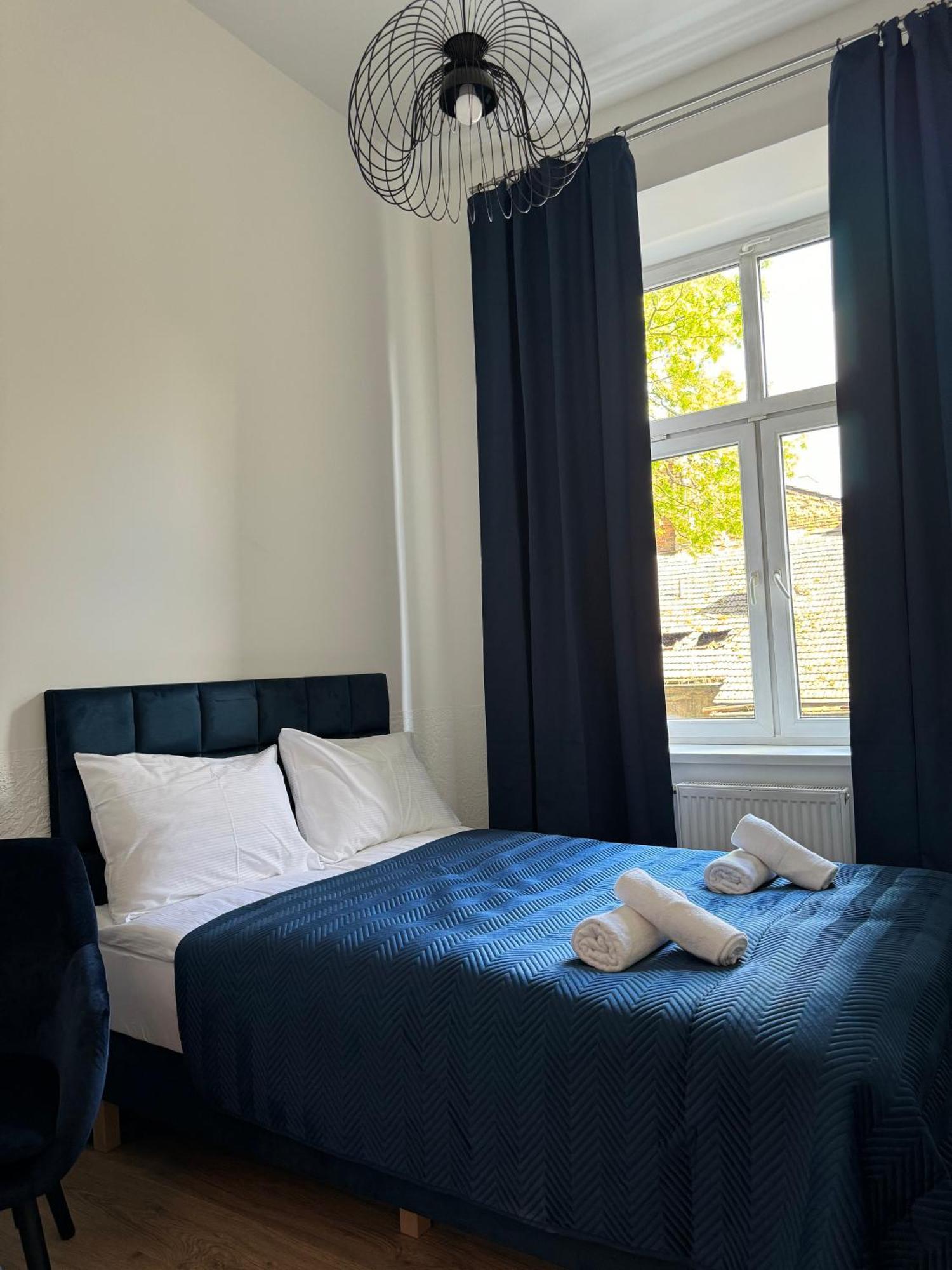 Iris Aparthotel Краков Экстерьер фото