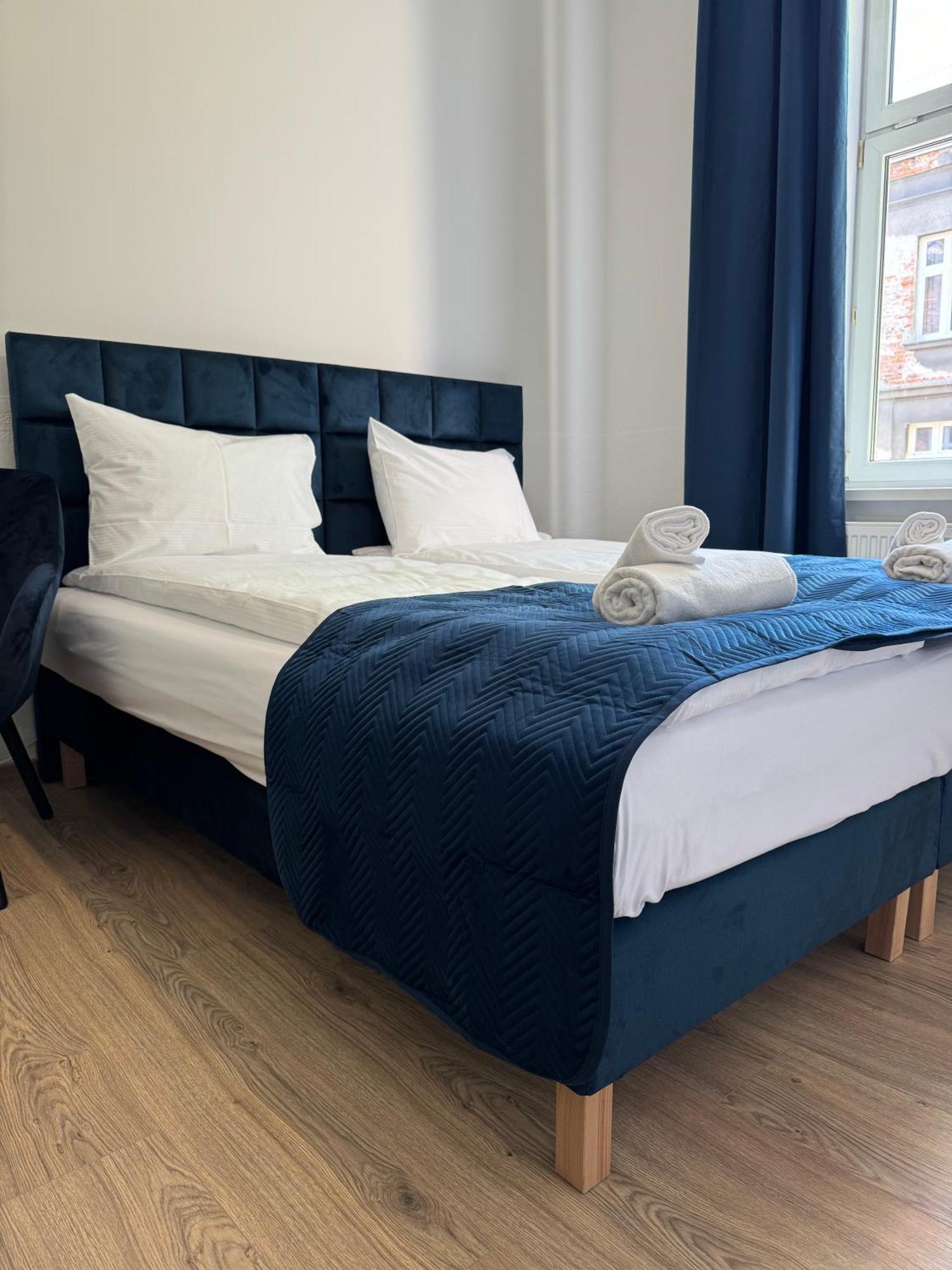 Iris Aparthotel Краков Экстерьер фото