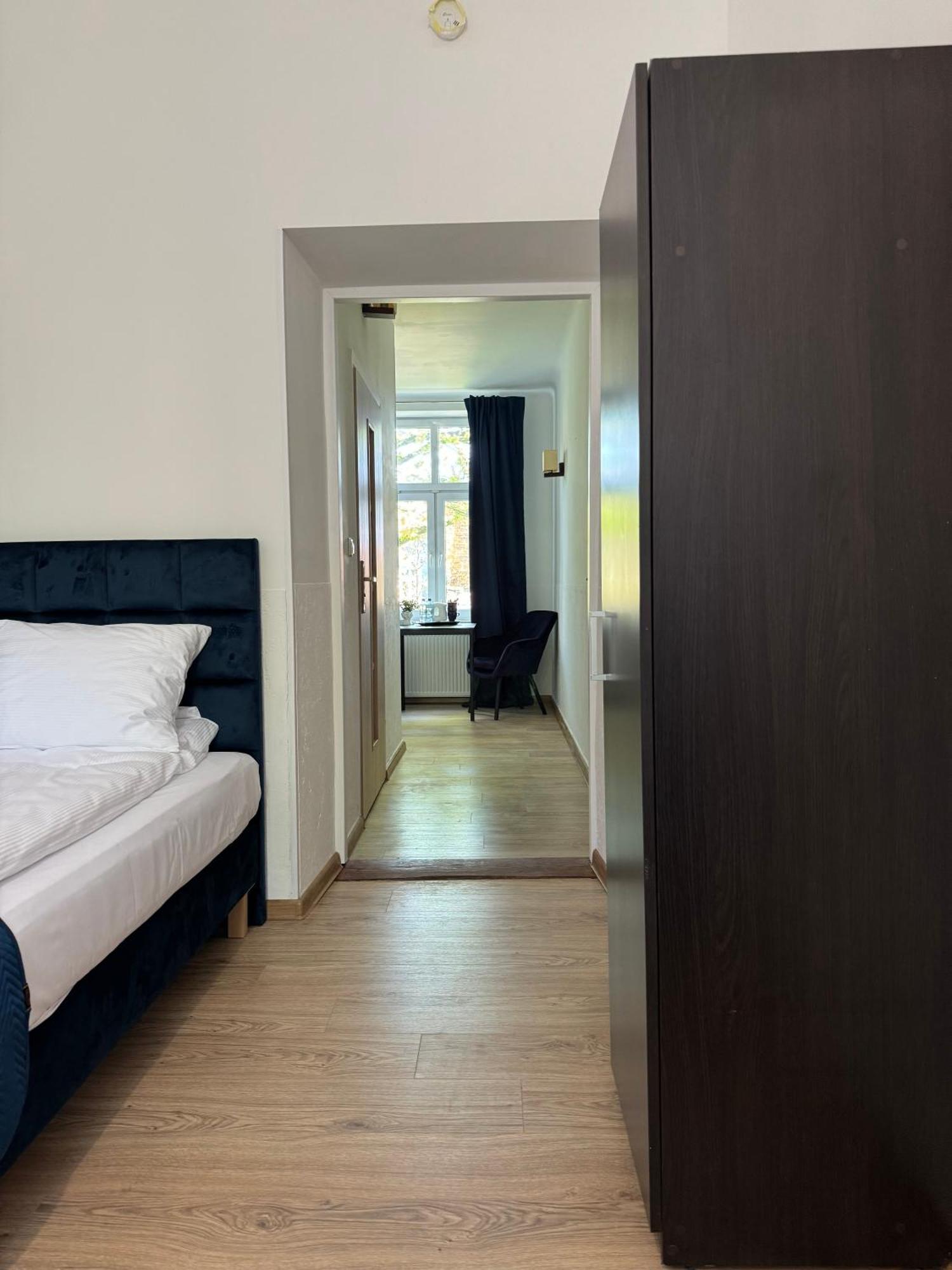 Iris Aparthotel Краков Экстерьер фото