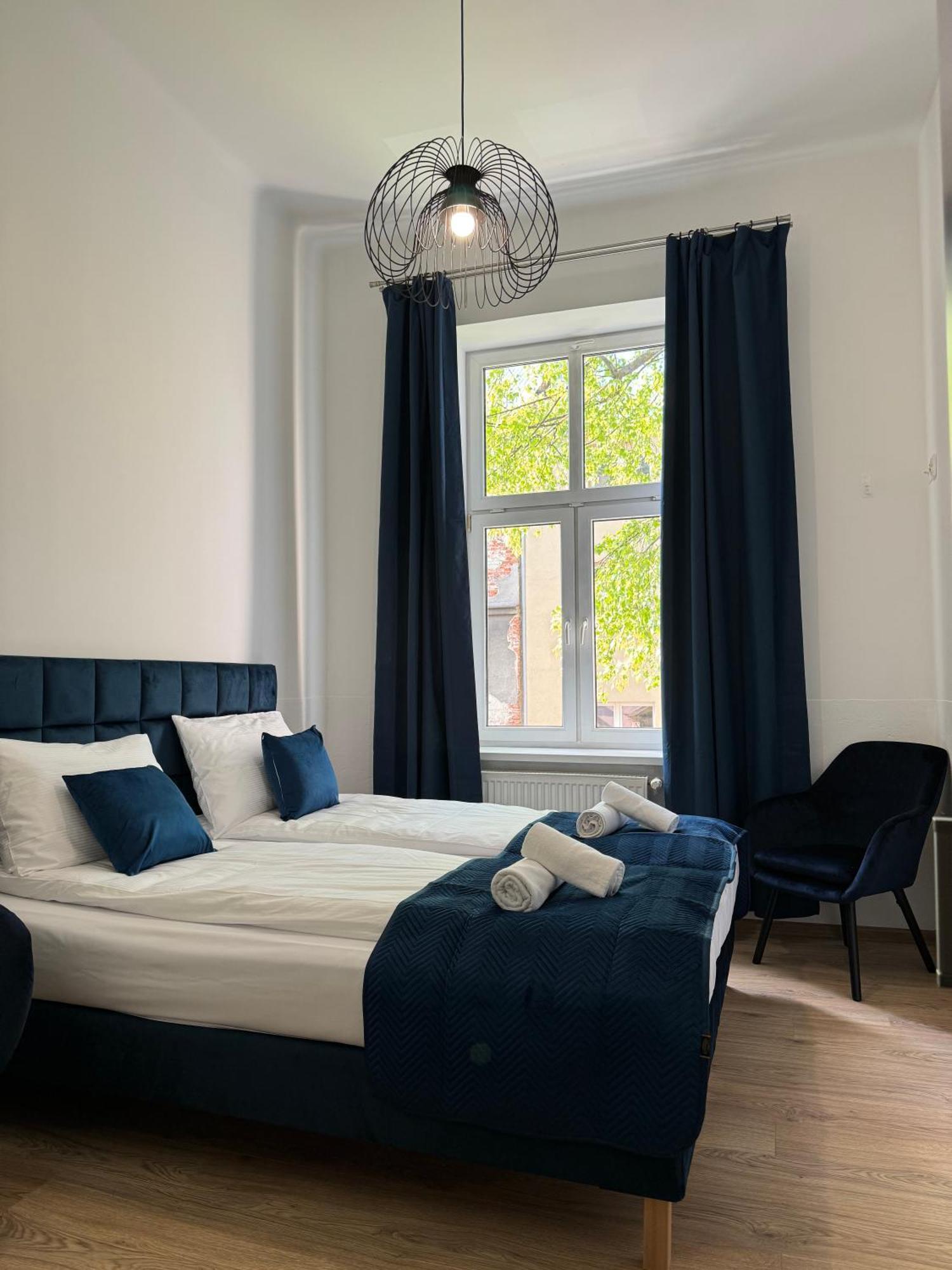 Iris Aparthotel Краков Экстерьер фото