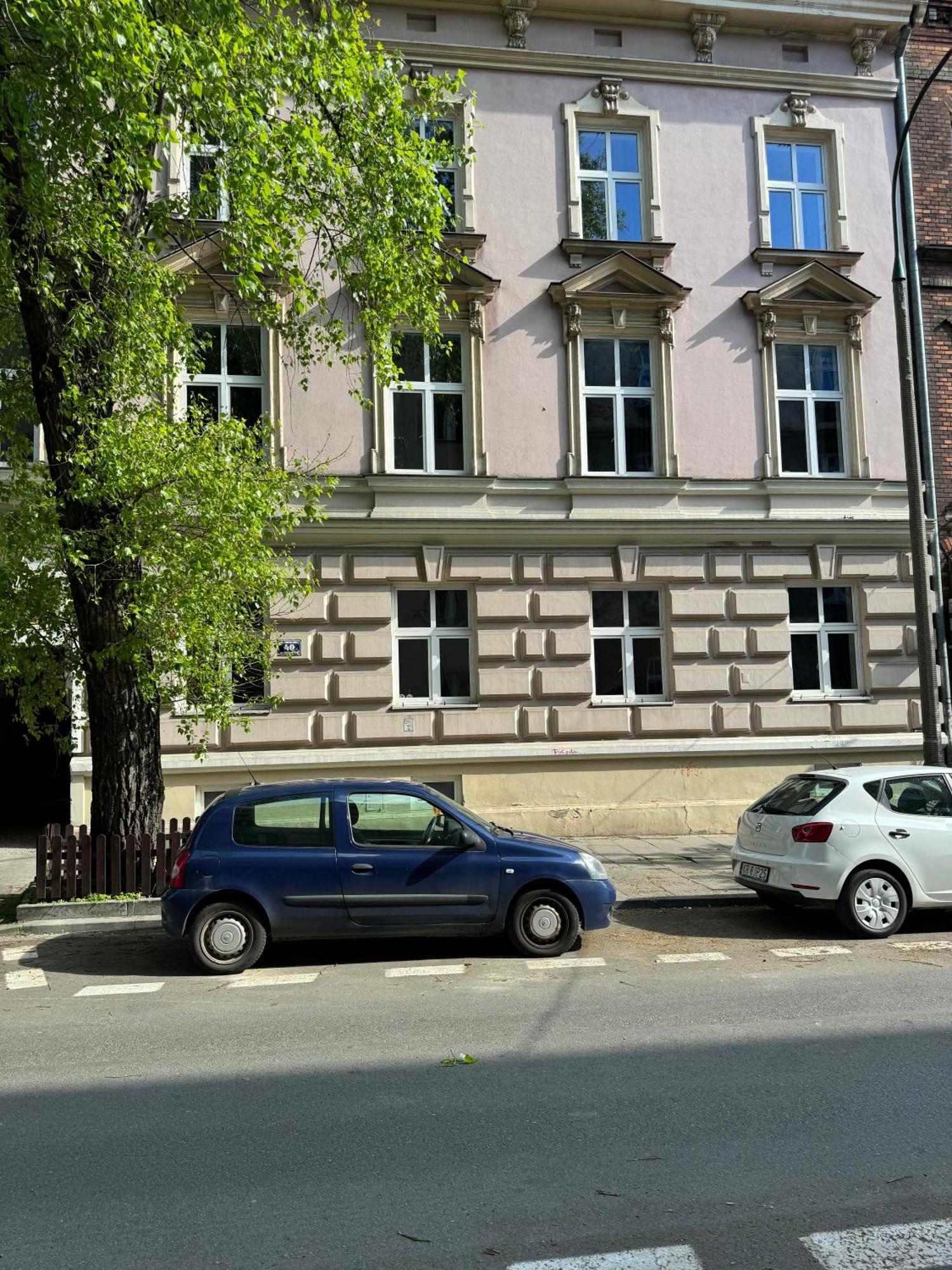 Iris Aparthotel Краков Экстерьер фото