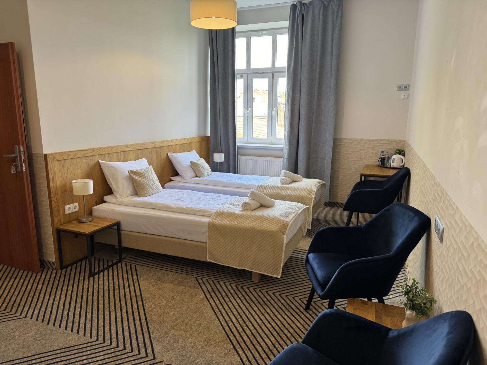 Iris Aparthotel Краков Экстерьер фото
