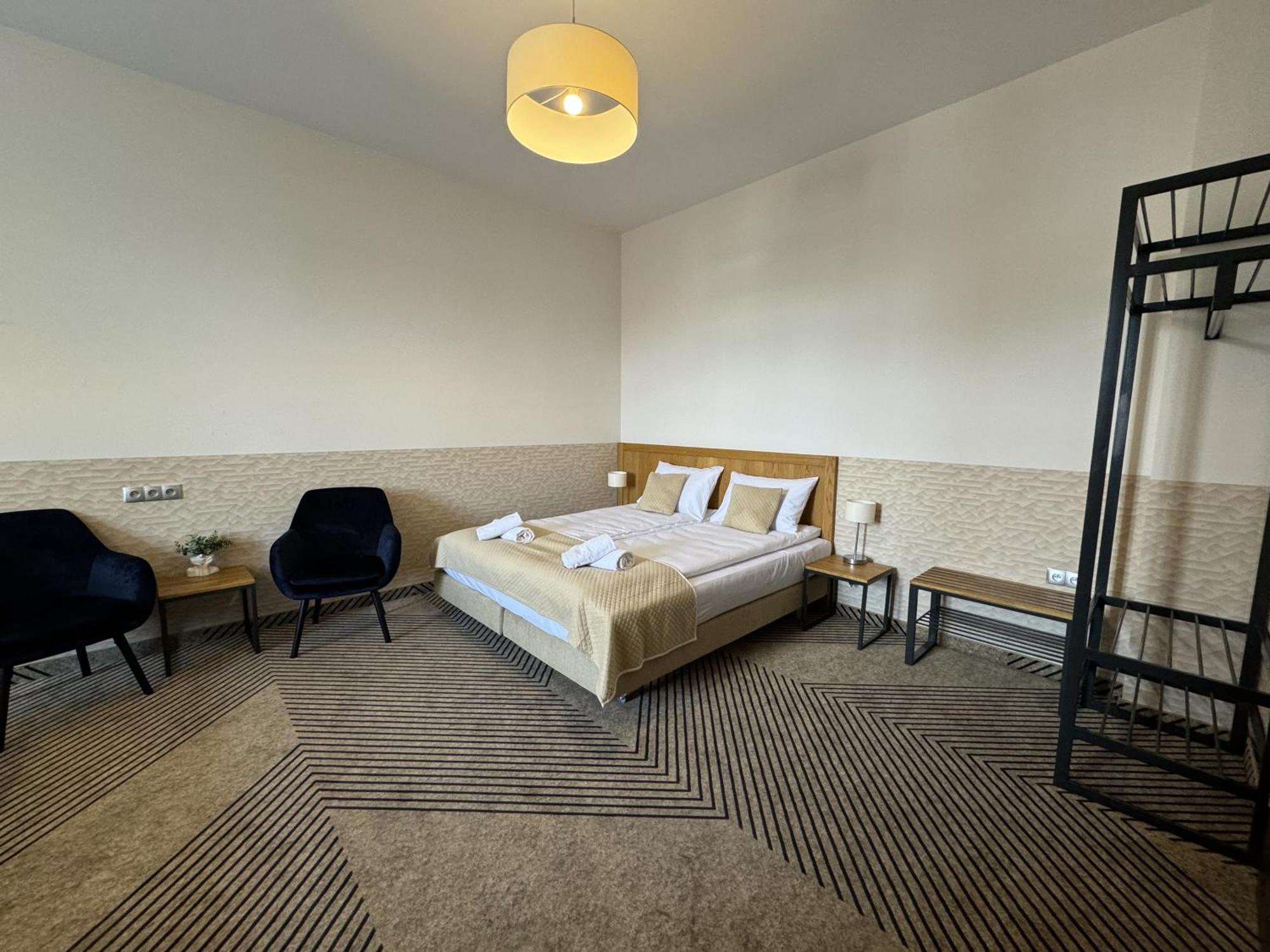Iris Aparthotel Краков Экстерьер фото
