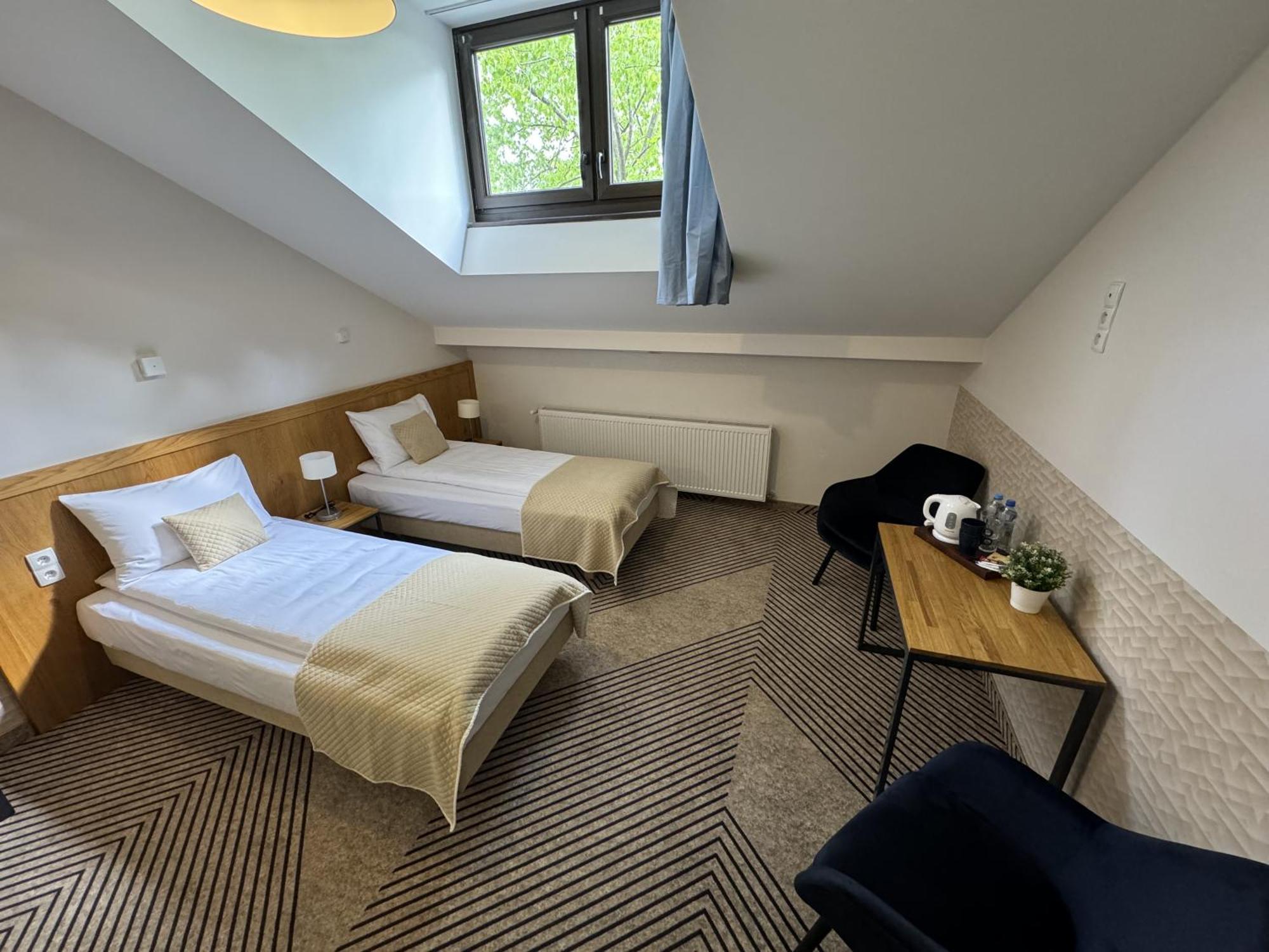 Iris Aparthotel Краков Экстерьер фото